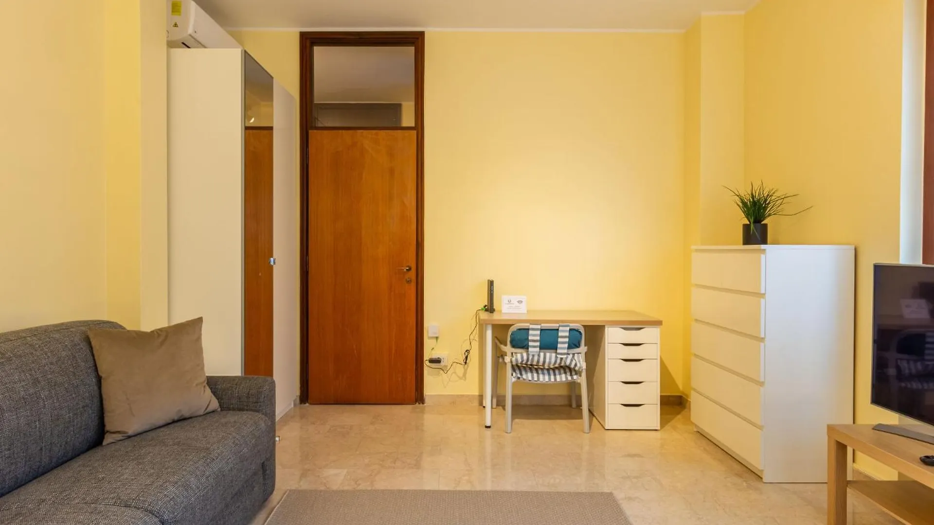 Apartment La Dimora Di Keplero By Interhome Милан