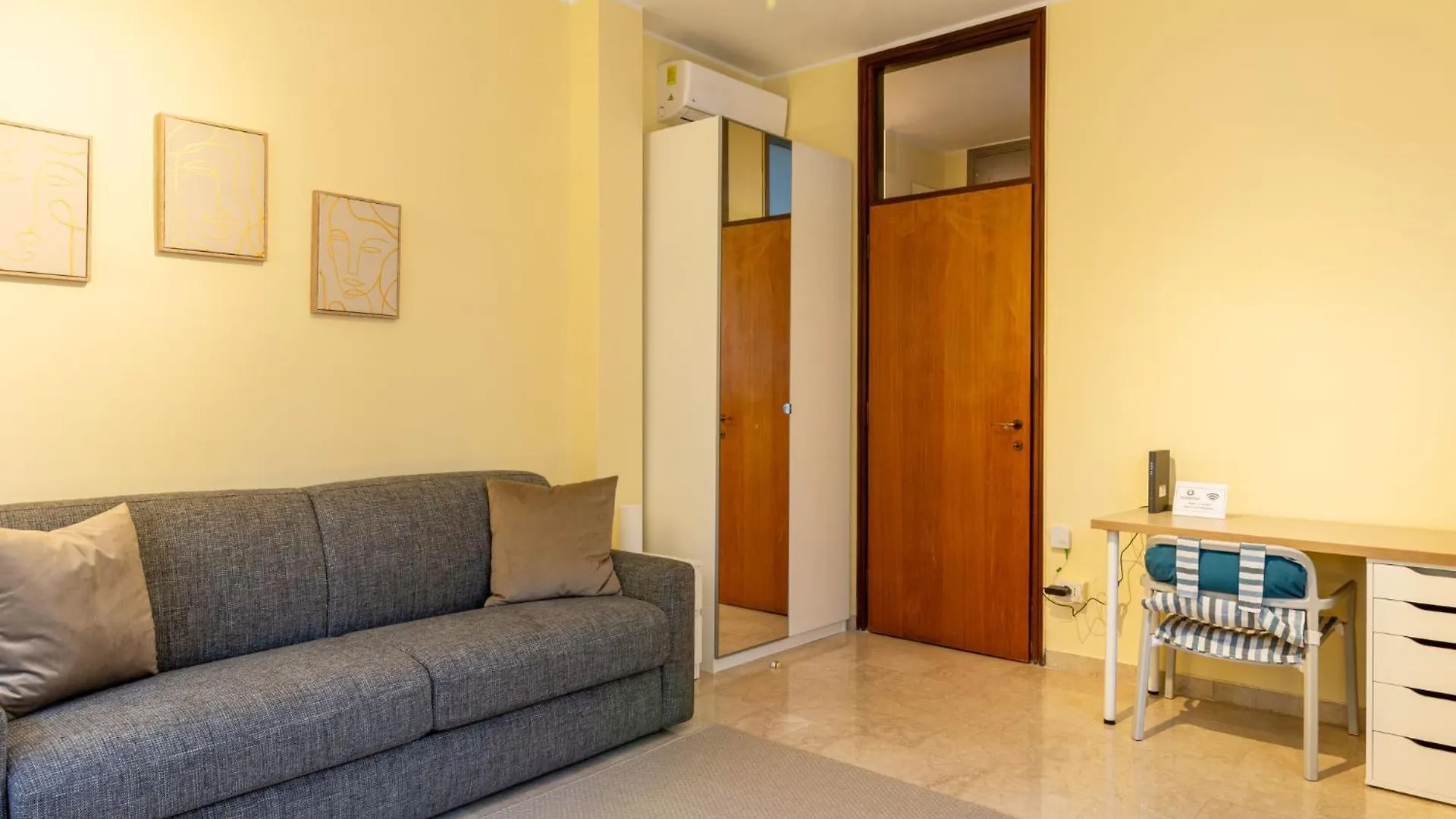Apartment La Dimora Di Keplero By Interhome Милан 0*,  Италия
